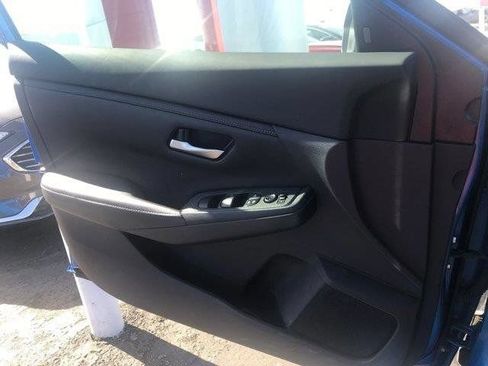 Used 2022 Nissan Sentra SV w/ All-Weather Package FWD image 9
