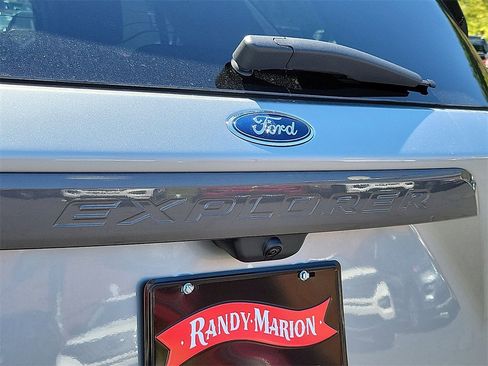 New 2024 Ford Explorer XLT w/ Equipment Group 202A image 12
