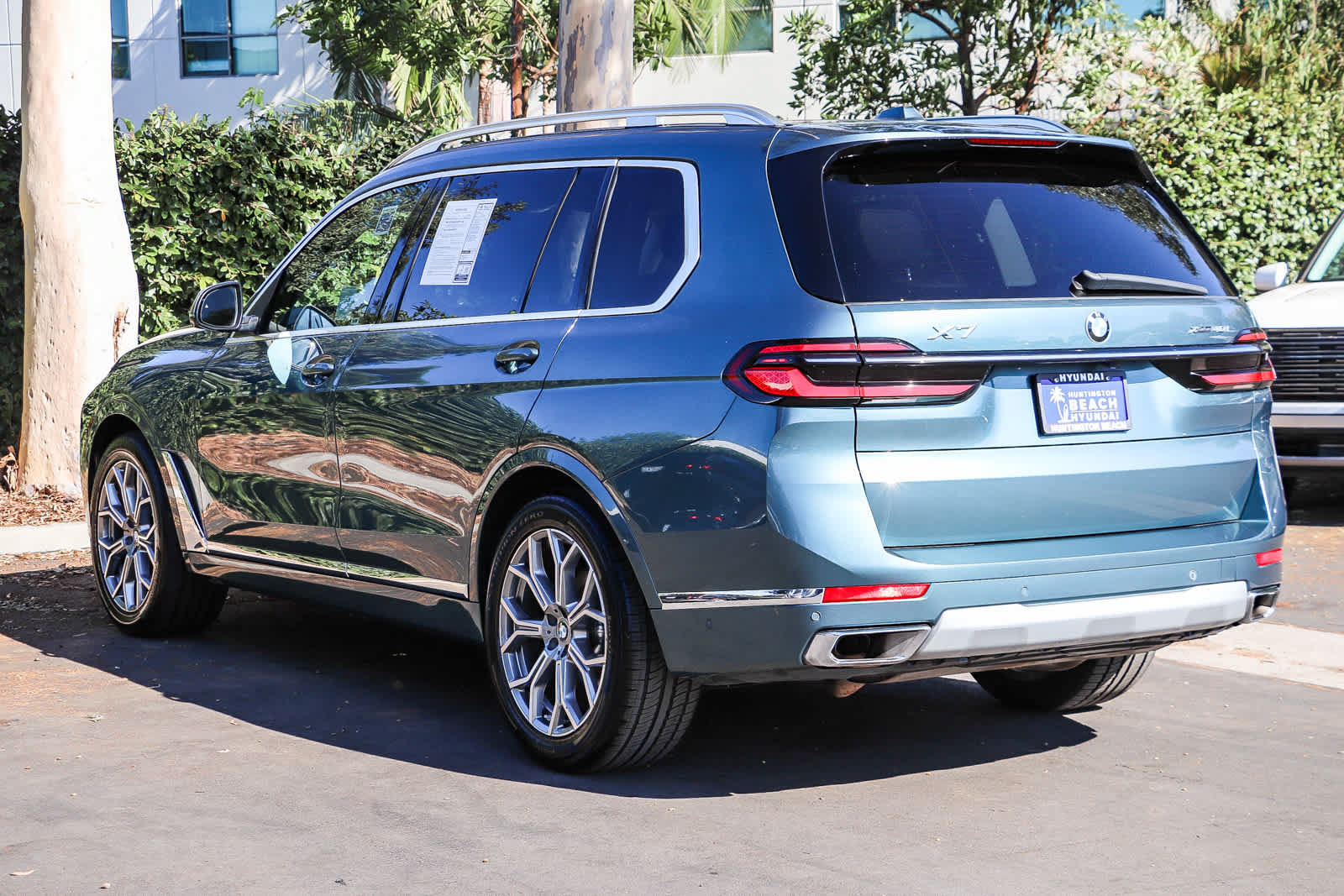 Used 2023 BMW X7 xDrive40i AWD/4WD image 8