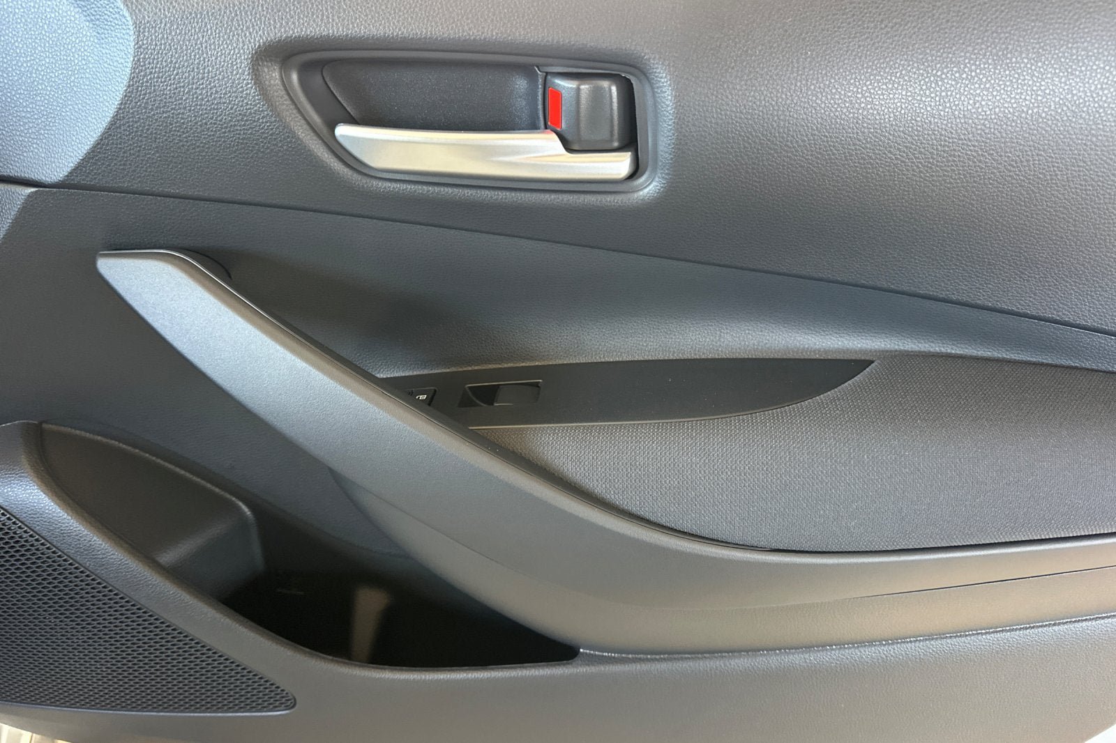 New 2027 Toyota Corolla SE FWD image 18