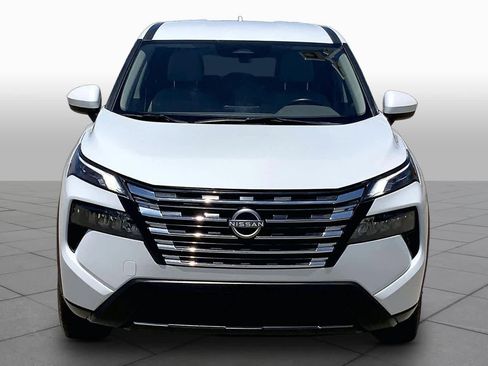 Used 2025 Nissan Rogue SV AWD/4WD image 4