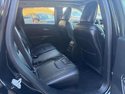 Used 2022 Jeep Cherokee Latitude Lux w/ Sun & Sound Group image 14