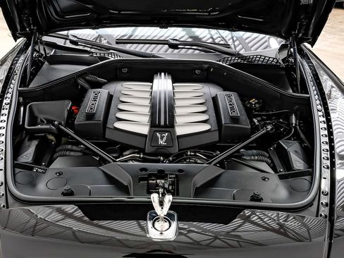 Used 2017 Rolls-Royce Ghost image 53