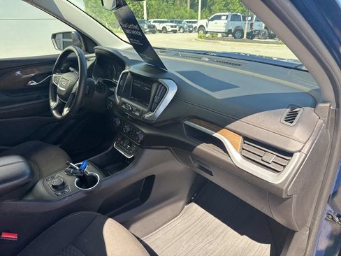 Used 2020 GMC Terrain SLE w/ Driver Convenience Package FWD image 33
