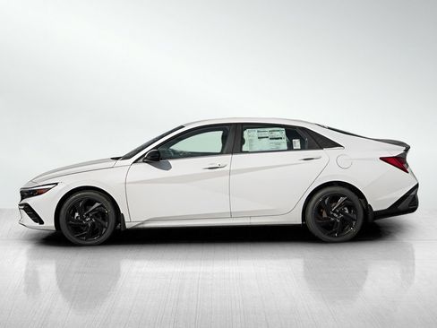 New 2026 Hyundai Elantra SEL Sport Premium FWD image 4