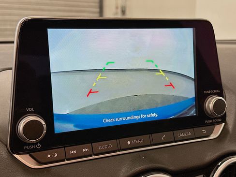 Used 2025 Nissan Sentra SV image 22