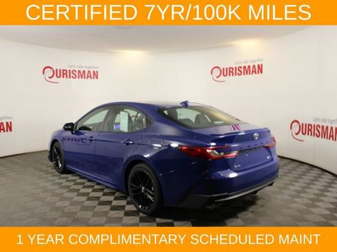 Used 2025 Toyota Camry SE FWD image 5