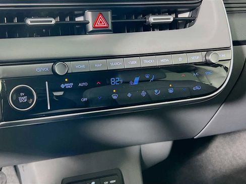 New 2026 Hyundai Ioniq 5 SEL image 12