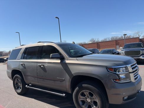 Used 2018 Chevrolet Tahoe LT image 2