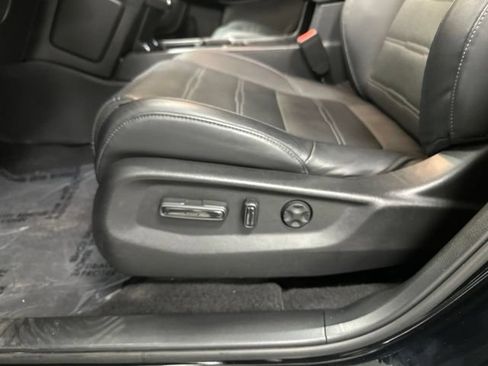 Used 2021 Honda CR-V EX-L image 12