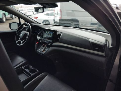 Used 2018 Honda Odyssey EX-L image 11