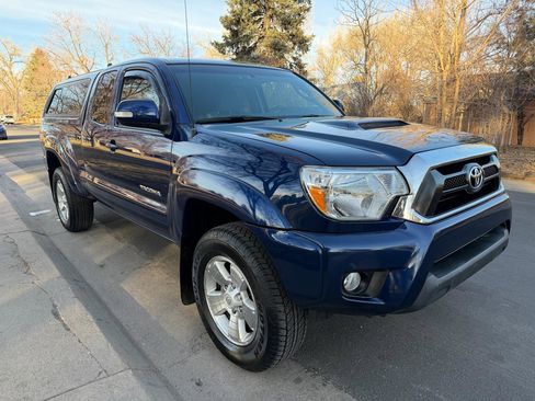 Used 2015 Toyota Tacoma 4x4 Access Cab V6 w/ TRD Sport Package image 7