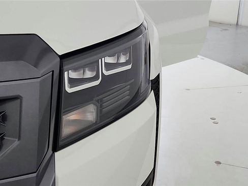 New 2026 Nissan Frontier SV w/ All-Weather Content Package image 34