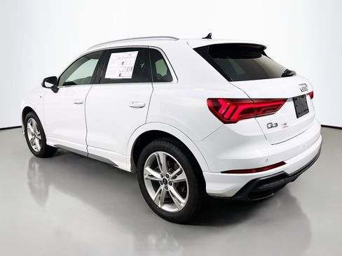 Used 2023 Audi Q3 2.0T Premium Plus w/ Premium Plus Package image 8