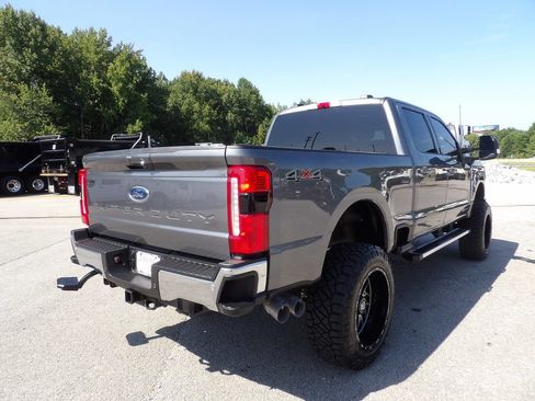 Used 2025 Ford F250 Lariat AWD/4WD image 7