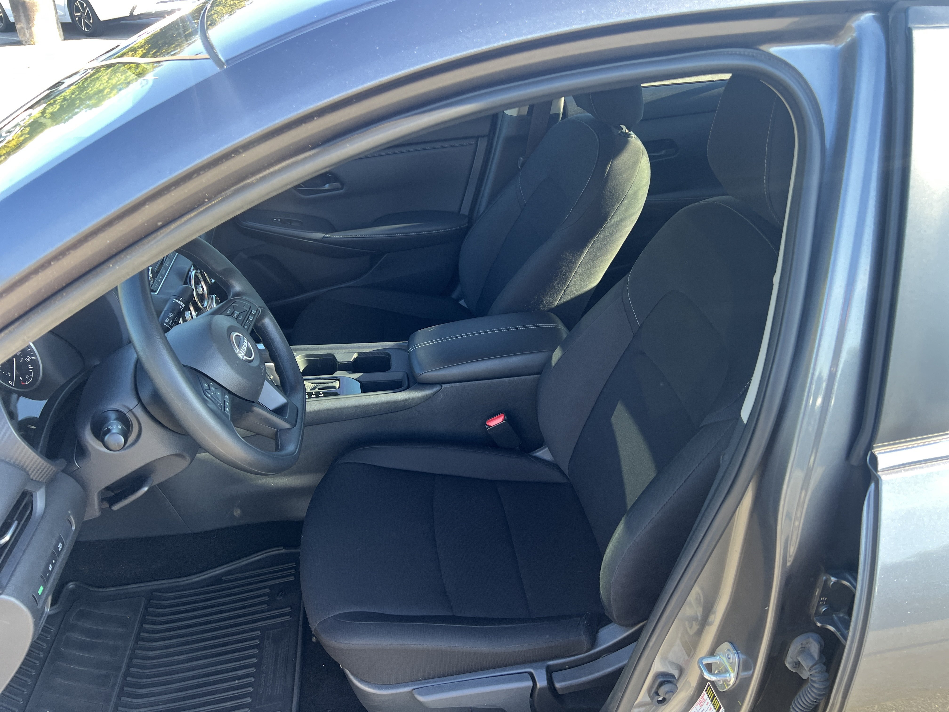 Used 2025 Nissan Sentra S FWD image 13