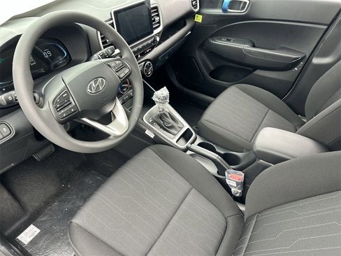 New 2026 Hyundai Venue SE image 17