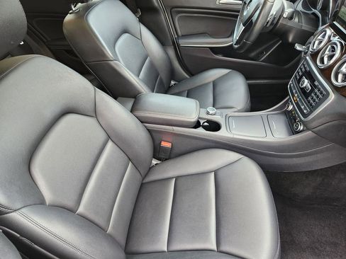 Used 2015 Mercedes-Benz GLA 250 4MATIC image 13