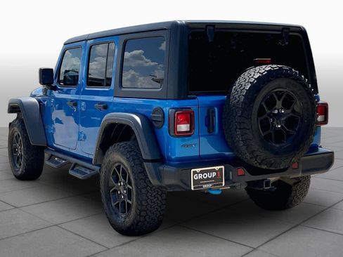 Used 2024 Jeep Wrangler Unlimited AWD/4WD image 12