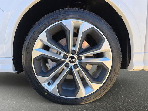 Used 2022 Audi Q3 2.0T Premium Plus w/ Premium Plus Package image 33