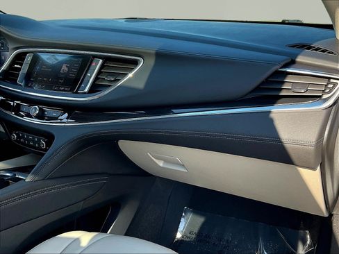 Used 2020 Buick Enclave Premium w/ Sun and Sites Package FWD image 26