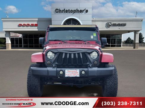 Used 2013 Jeep Wrangler Unlimited Rubicon w/ Connectivity Group AWD/4WD image 8