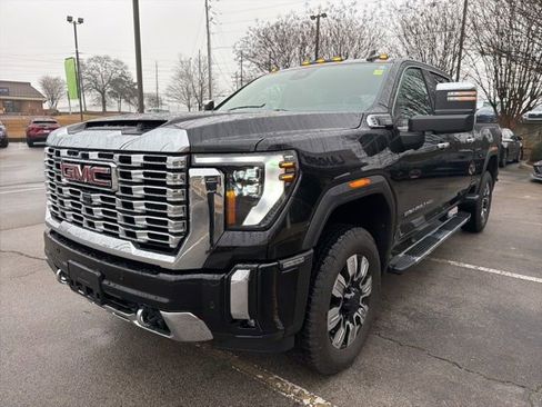 Used 2025 GMC Sierra 2500 Denali w/ Technology Package image 8