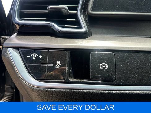 Used 2023 Kia Sportage EX AWD/4WD image 9