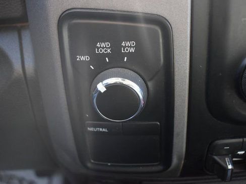 Used 2015 RAM 2500 Tradesman w/ Chrome Appearance Group image 27