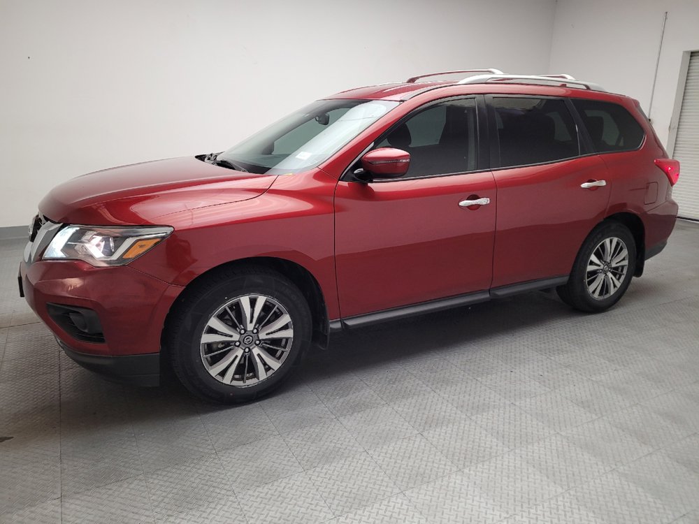 Used 2020 Nissan Pathfinder SV FWD image 2