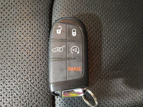 Used 2023 Jeep Compass Limited w/ Elite Group AWD/4WD image 32