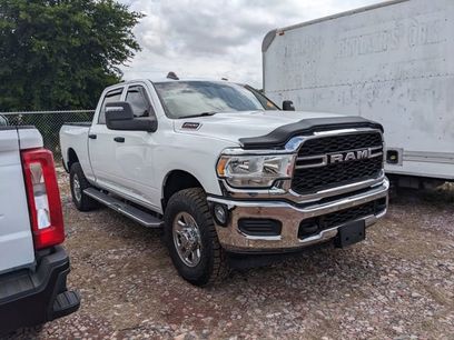 Used 2024 RAM 2500 Tradesman w/ Chrome Appearance Group