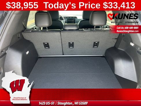 New 2026 GMC Terrain Elevation w/ Elevation Premium Package AWD/4WD image 12