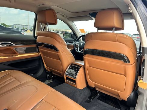 Used 2016 BMW 750i xDrive AWD/4WD image 17