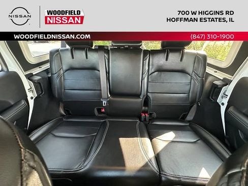Used 2023 Jeep Wrangler Unlimited Sahara w/ Cold Weather Group AWD/4WD image 28