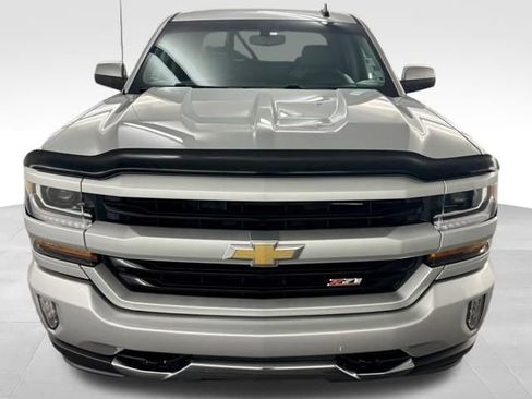 Used 2018 Chevrolet Silverado 1500 LT w/ All Star Edition image 3