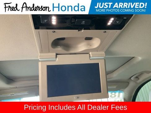 Used 2018 GMC Yukon SLT w/ Premium Edition RWD image 18