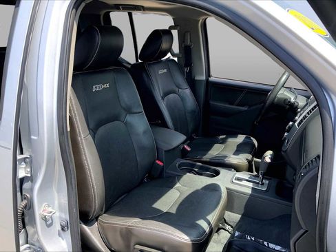 Used 2019 Nissan Frontier PRO-4X w/ Pro-4x Luxury Package AWD/4WD image 8