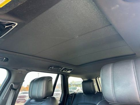 Used 2018 Land Rover Range Rover Supercharged image 26