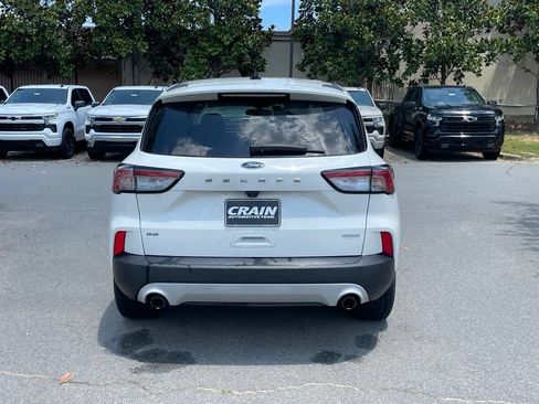 Used 2020 Ford Escape SE FWD image 6