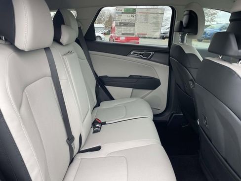 New 2026 Kia Sportage EX FWD image 22