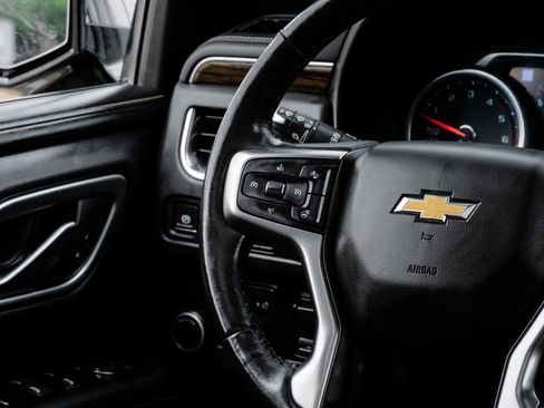 Used 2021 Chevrolet Tahoe Premier w/ Premium Package RWD image 18