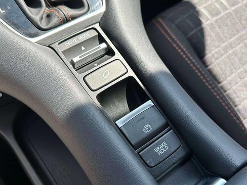 Used 2024 Honda HR-V Sport image 28