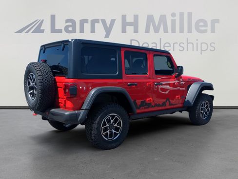 New 2025 Jeep Wrangler Rubicon w/ Steel Bumper Group image 5