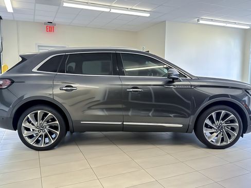 Used 2020 Lincoln Nautilus Reserve w/ Equipment Group 202A AWD/4WD image 3