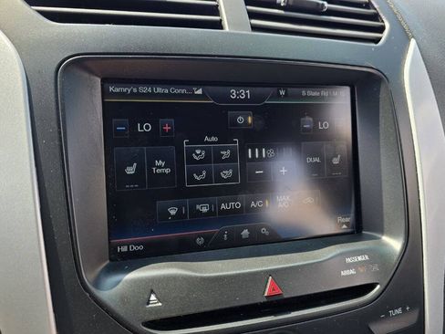 Used 2015 Ford Explorer XLT w/ Equipment Group 202A FWD image 20