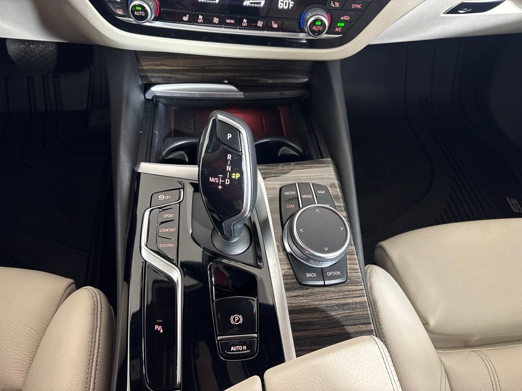Certified 2022 BMW 530i w/ Premium Package RWD image 13