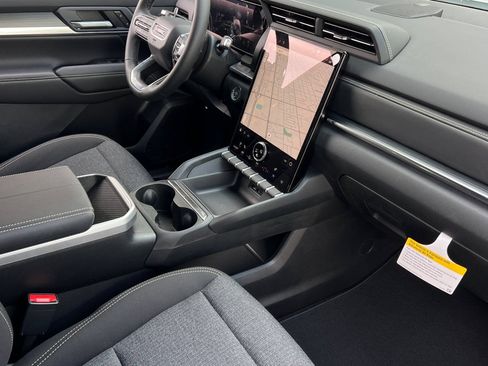 New 2026 GMC Terrain Elevation FWD image 17