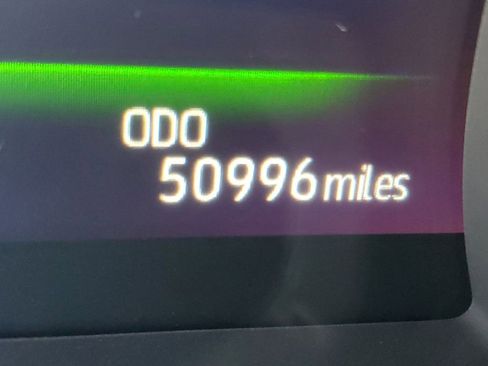 Used 2021 Toyota Camry XSE w/ Navigation Package image 15