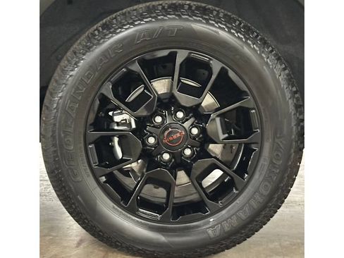 Used 2026 Nissan Armada PRO-4X AWD/4WD image 11